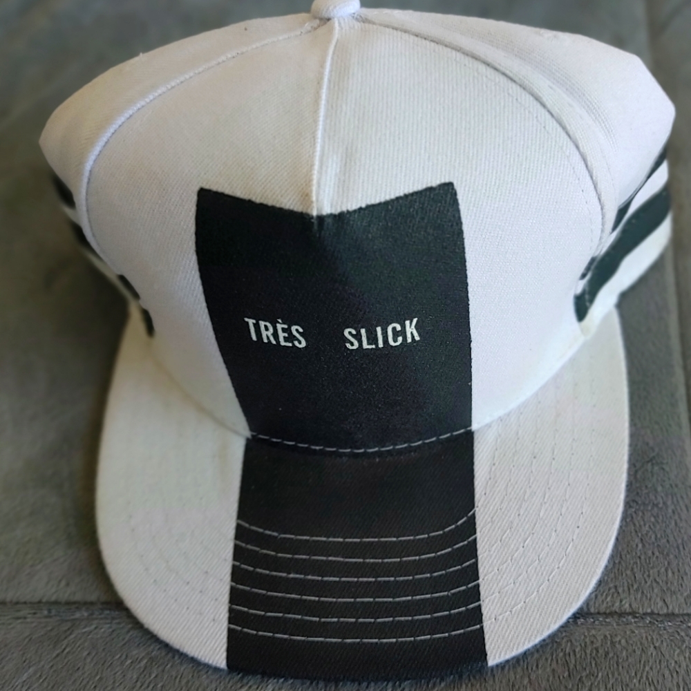 Tres Slick Cap
